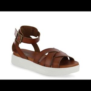 MIA Valerie Platform Sandals NEW!